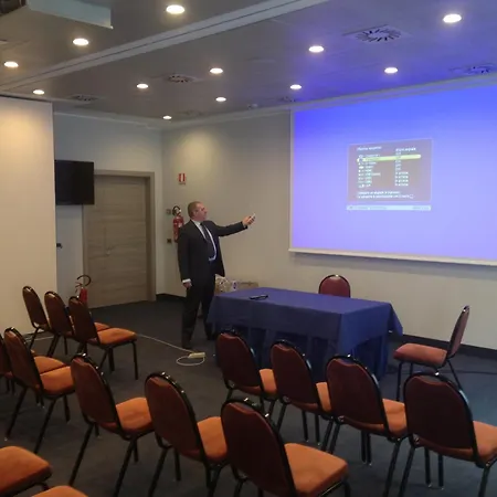 Hotel Western Borgolecco 4*