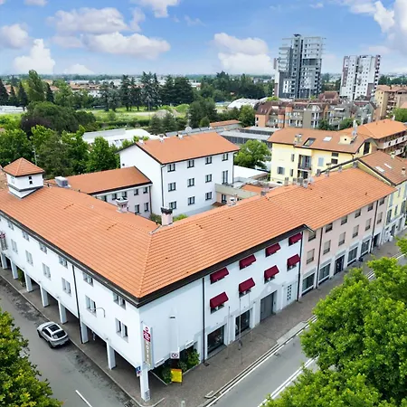 Hotel Western Borgolecco 4*