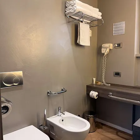 Hotel Western Borgolecco 4*