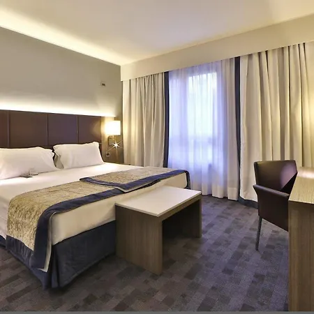 Hotel Western Borgolecco Arcore