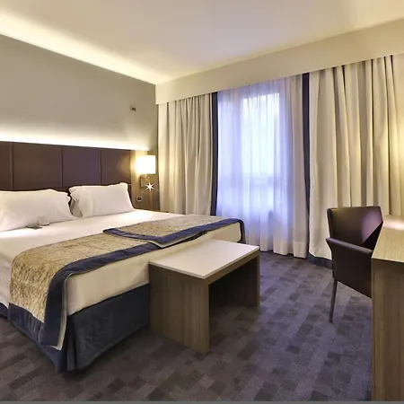 Hotel Western Borgolecco Arcore