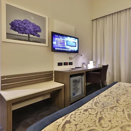 Otel Western Borgolecco 4*